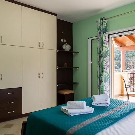 Martha's House Kefalonia شقة *